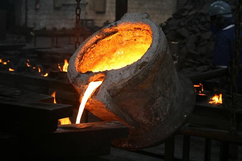 Fabricação de peças em ferro fundido